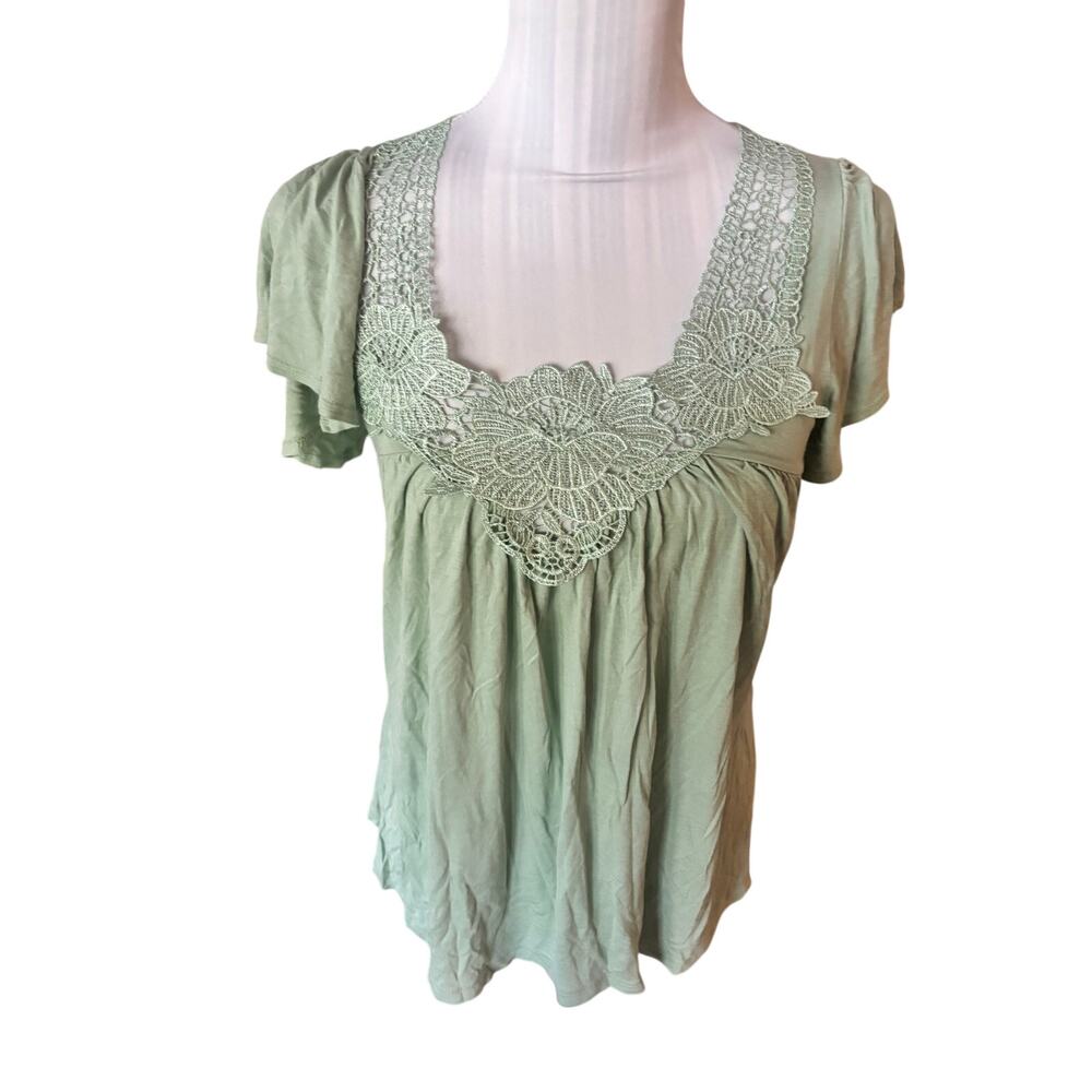 XXI Green T-Shirt Lace Trim Size M